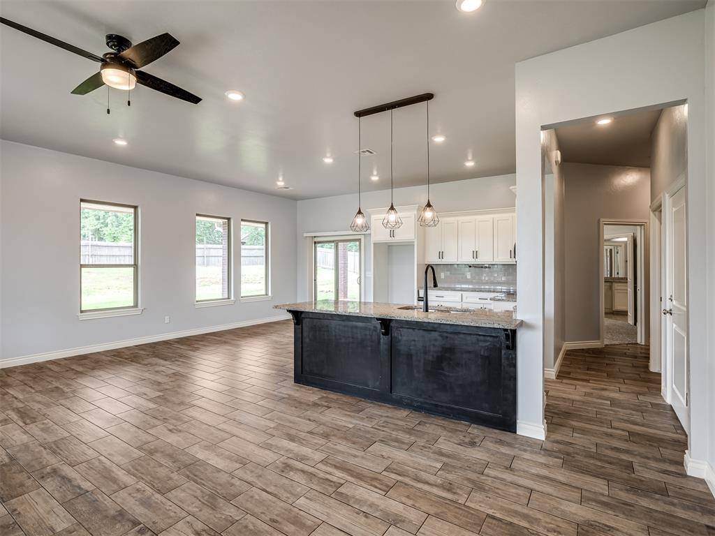 10000 Eagle PT, Newalla, OK 74857
