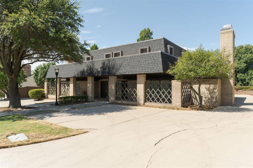 6345 Glenbrook CT, Oklahoma City, OK 73118