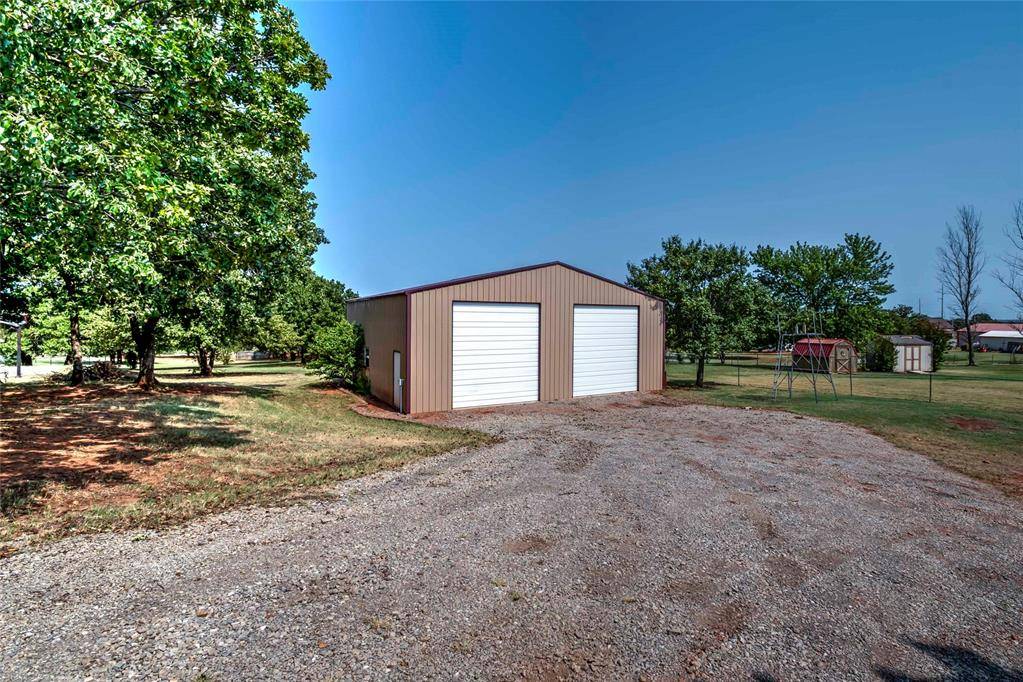 1254 Oak Hill DR, Chandler, OK 74834