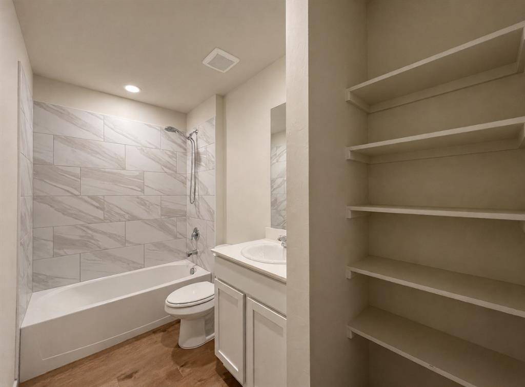 2512 Kathleens XING, Yukon, OK 73099