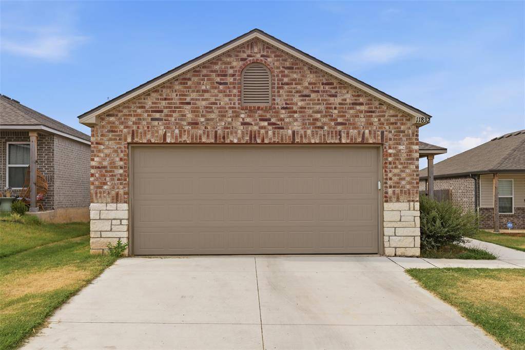 11832 NW 94th ST, Yukon, OK 73099