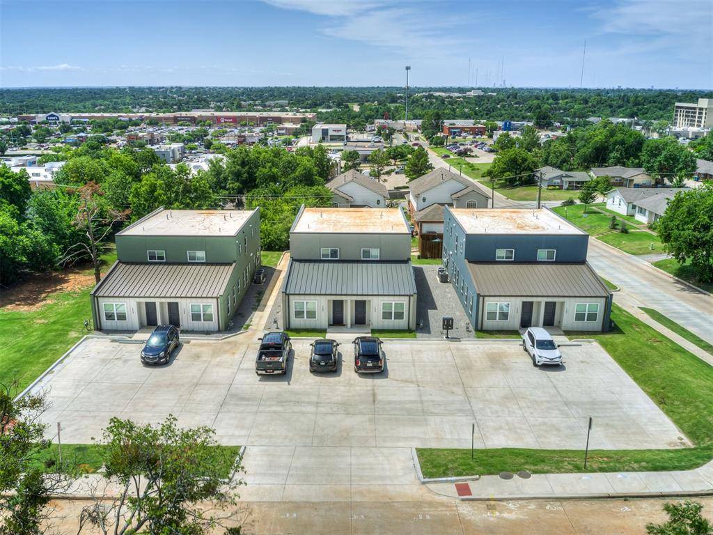 1100 E Hurd ST, Edmond, OK 73034