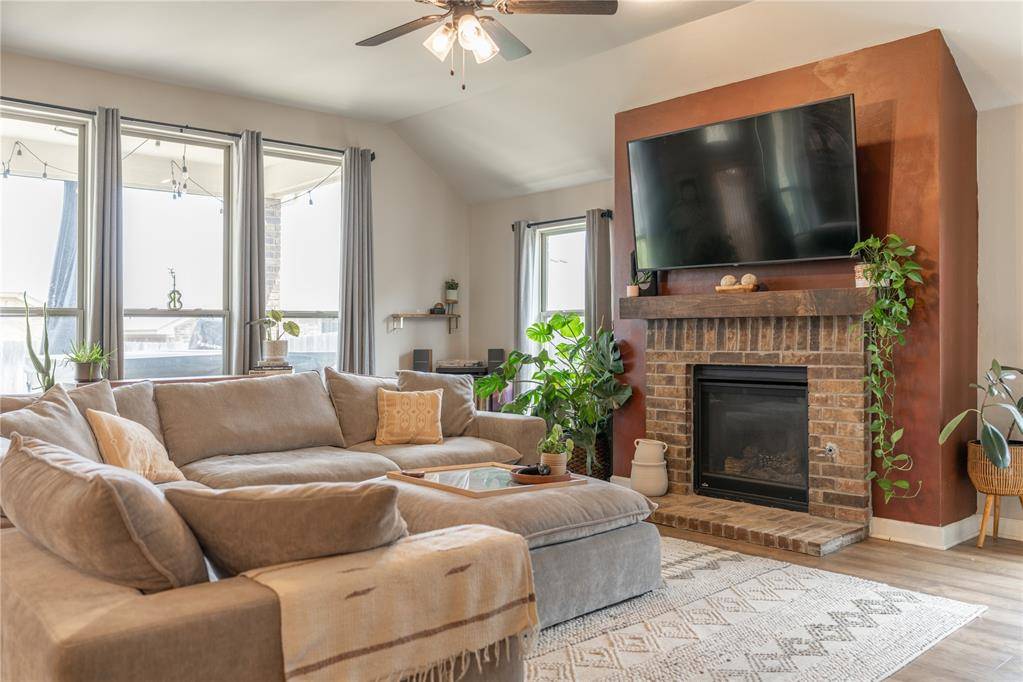 13221 SW 6th ST, Yukon, OK 73099