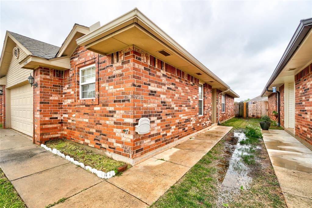12324 SW 5th ST, Yukon, OK 73099