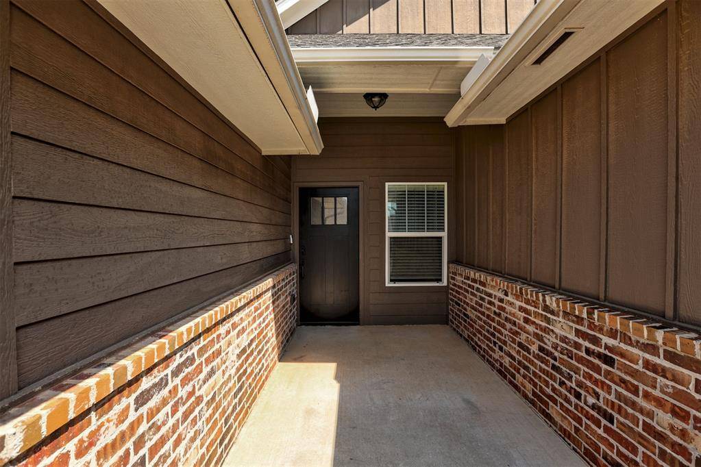 12013 SW 45th TER, Mustang, OK 73064