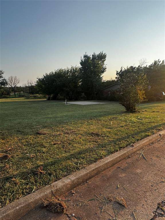 2607 W Orbit DR, Guthrie, OK 73044