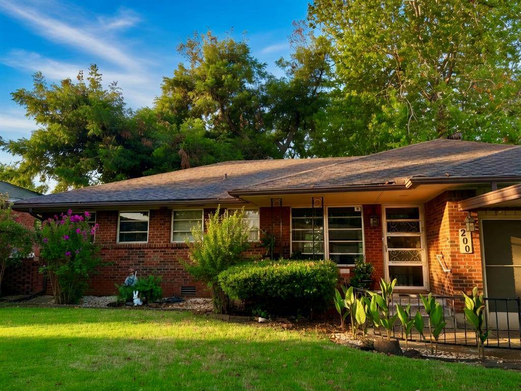 200 Leonard LN, Oklahoma City, OK 73110