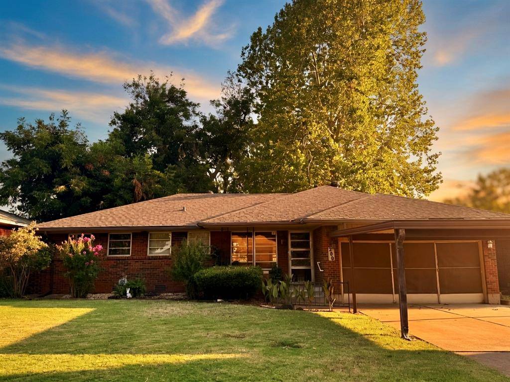 200 Leonard LN, Oklahoma City, OK 73110