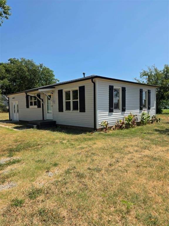 524 W 1st ST, Stroud, OK 74079
