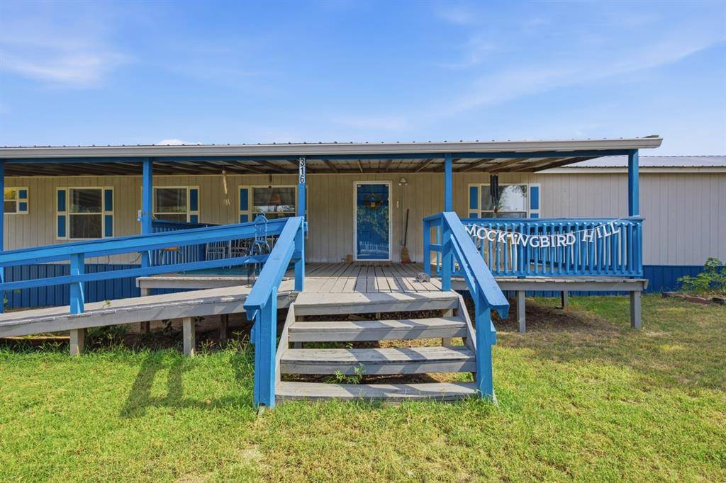 316 1st ST, Wanette, OK 74878