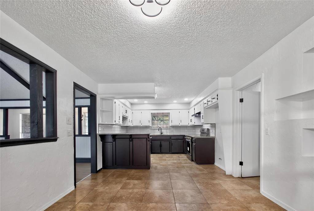 1212 Ridgecrest ST, Edmond, OK 73013