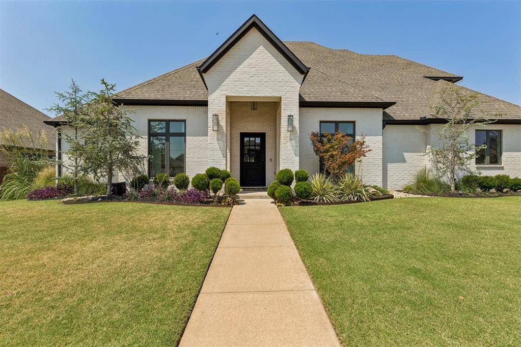15925 Foxtail TRL, Edmond, OK 73013