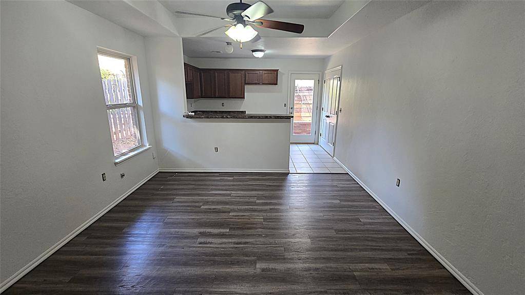 805 Crown Heights LN, Purcell, OK 73080
