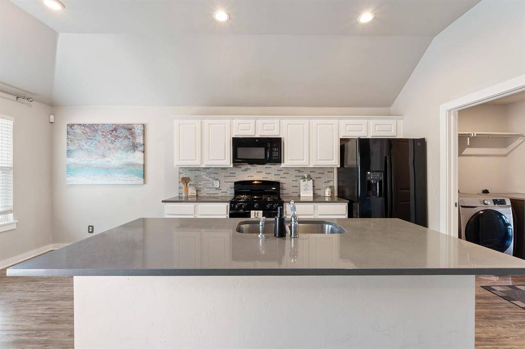 1430 Lakeview DR, Edmond, OK 73034