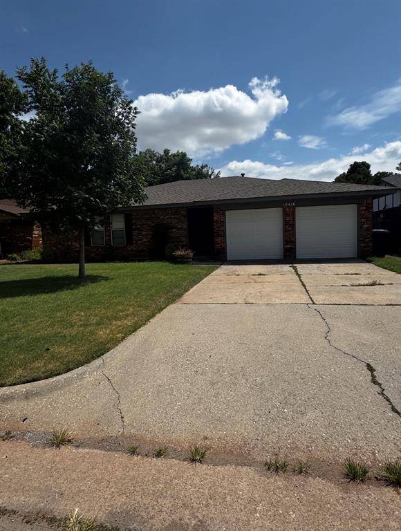 10416 Dover DR, Yukon, OK 73099