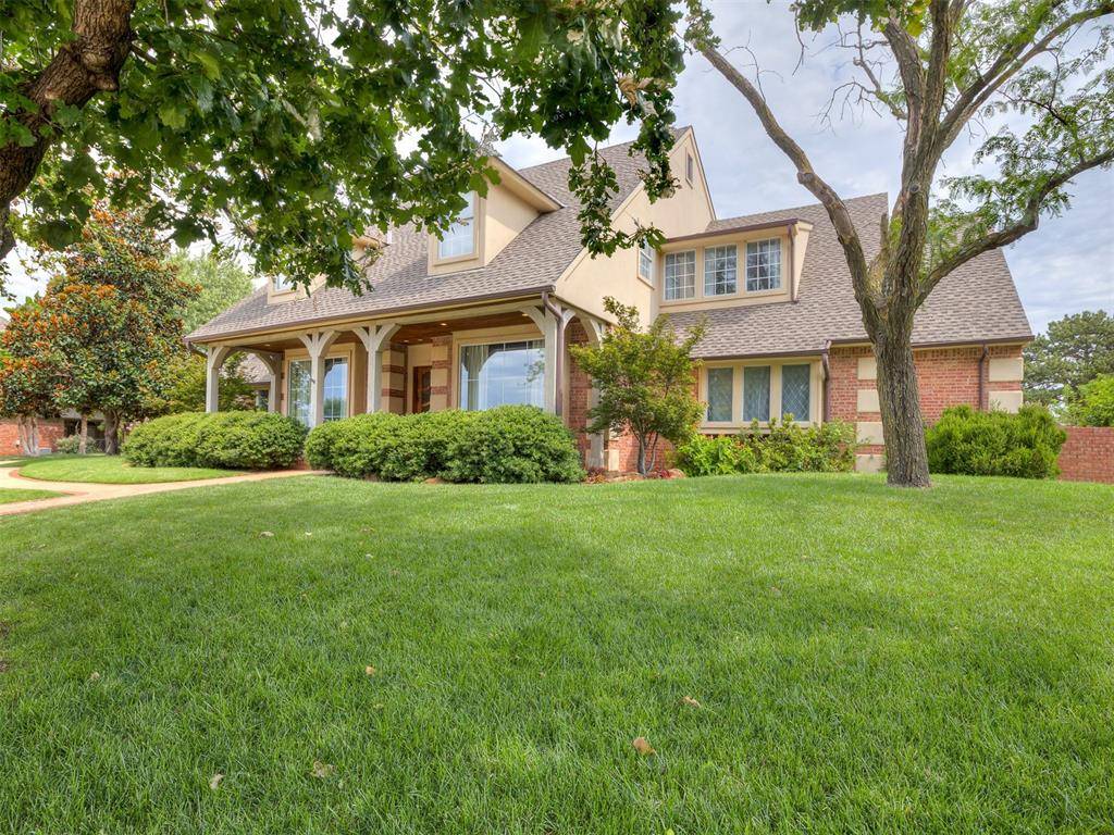 5812 Country Club DR, Edmond, OK 73025