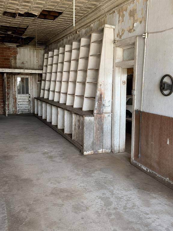 110 E Broadway ST, Hollis, OK 73550