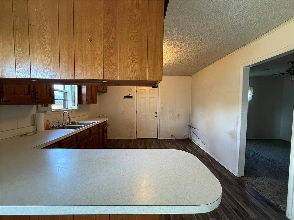 1010 W 5th ST, Stroud, OK 74079