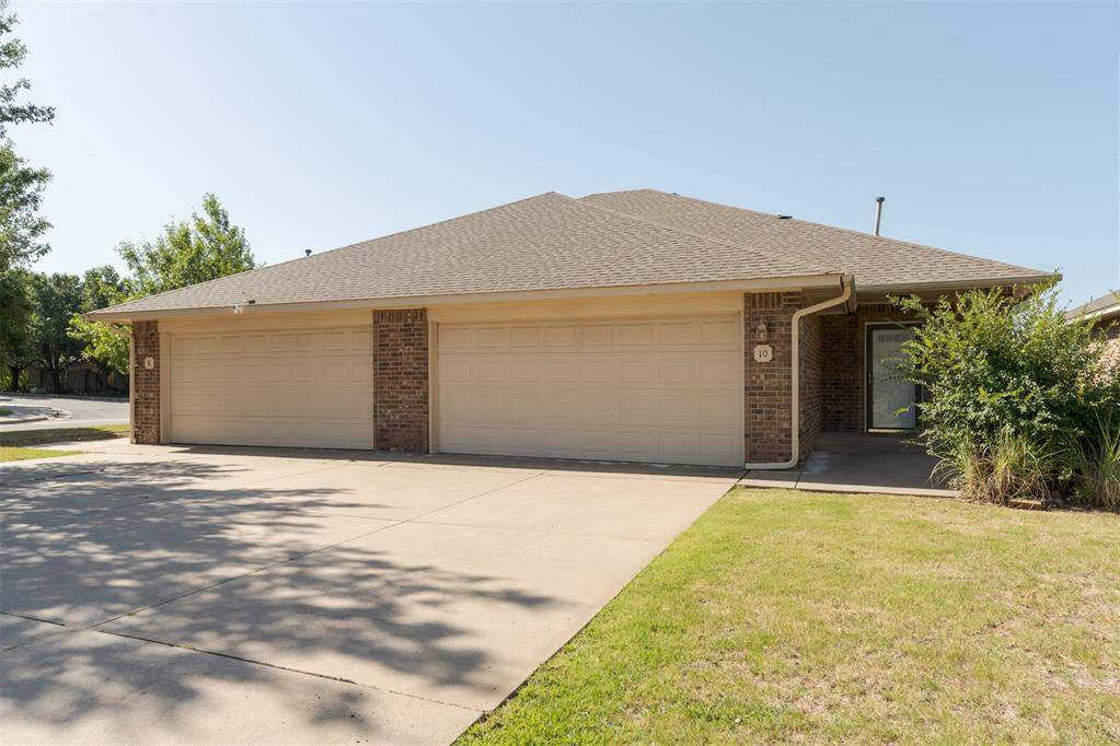 10 NW 156th ST #10, Edmond, OK 73013