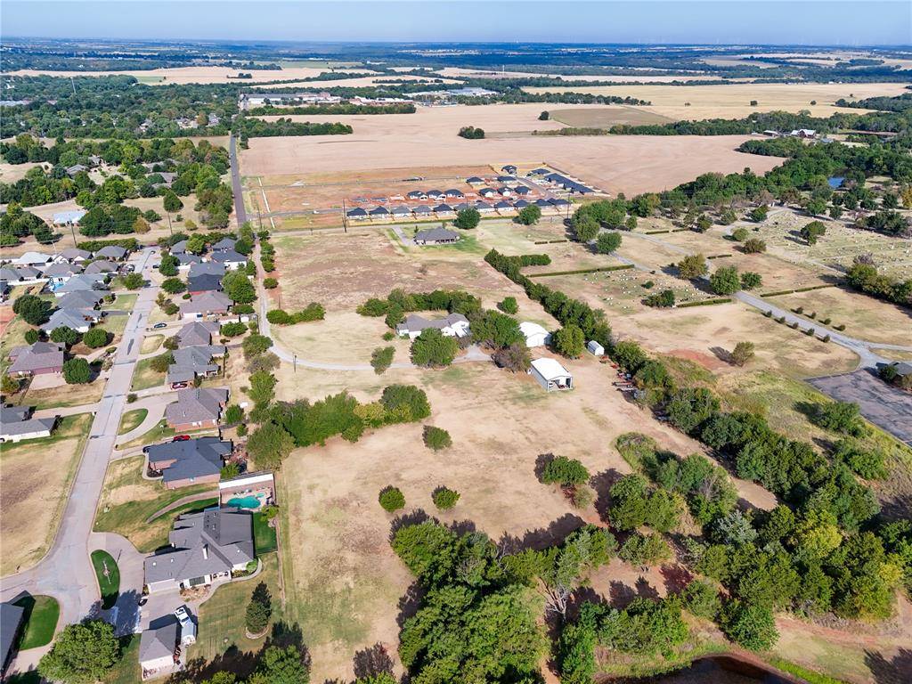 1508 N Pine ST, Guthrie, OK 73044