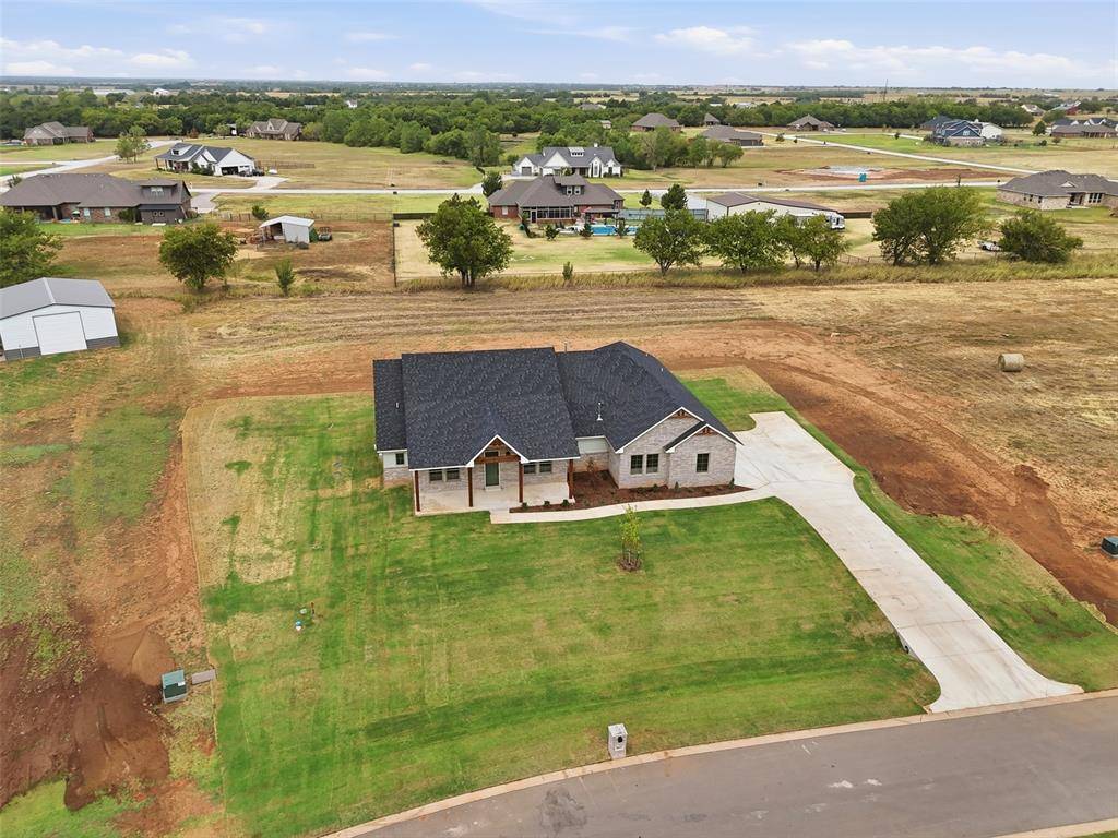 9027 Avington WAY, Guthrie, OK 73044