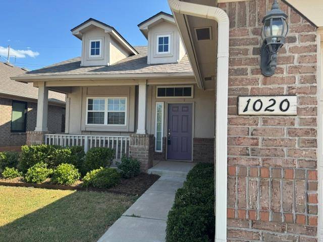 1020 Old Frisco RD, Norman, OK 73069