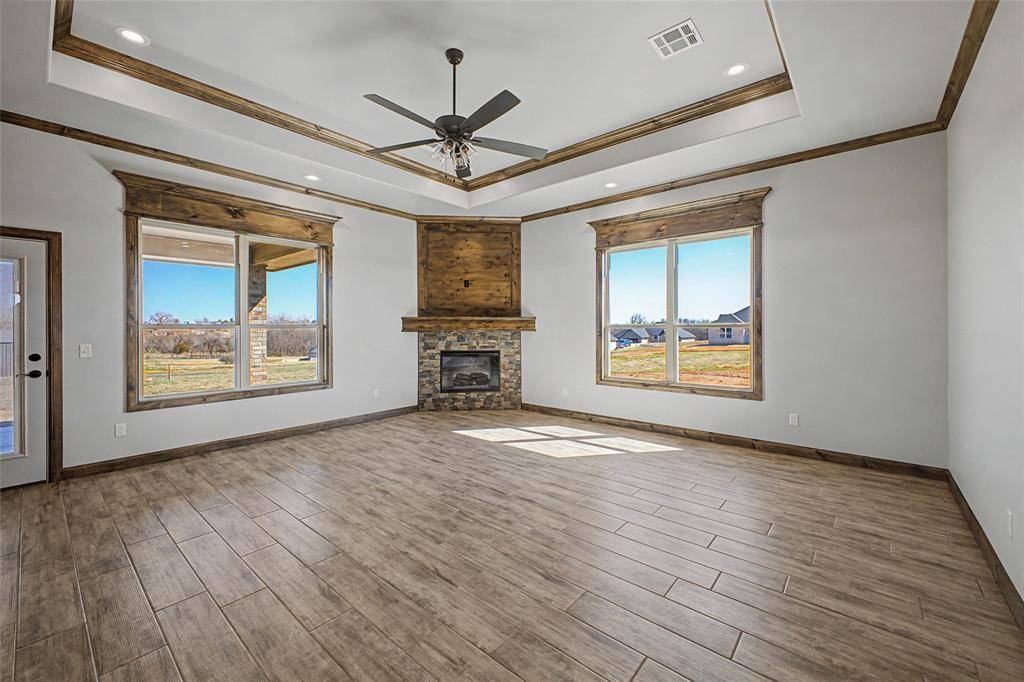 1185 Wolf Creek DR, Blanchard, OK 73010
