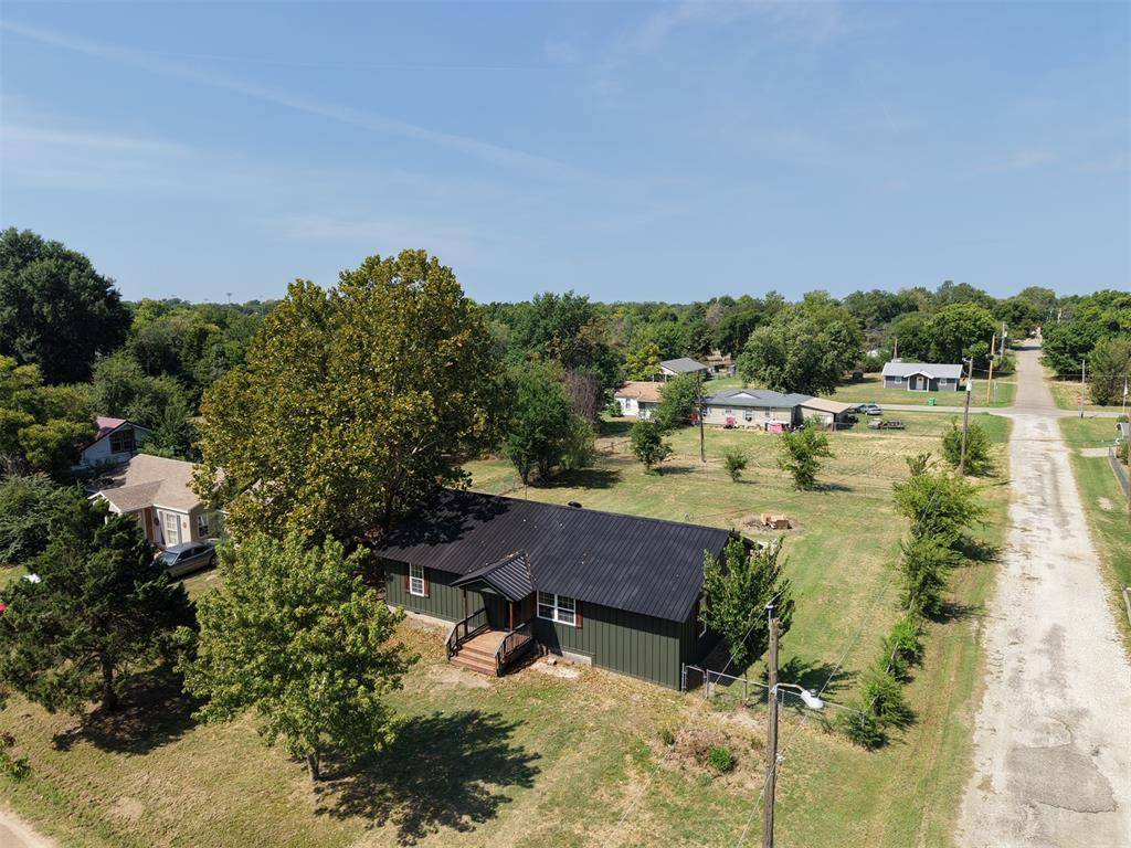 817 N 4th ST, Okemah, OK 74859