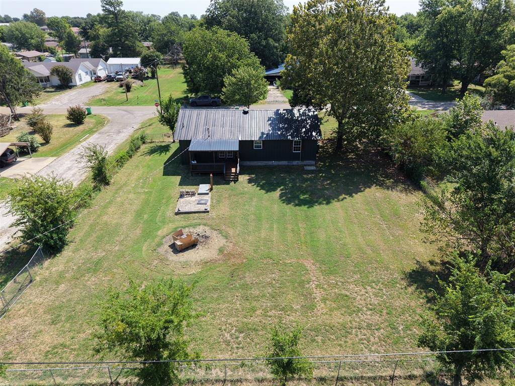 817 N 4th ST, Okemah, OK 74859