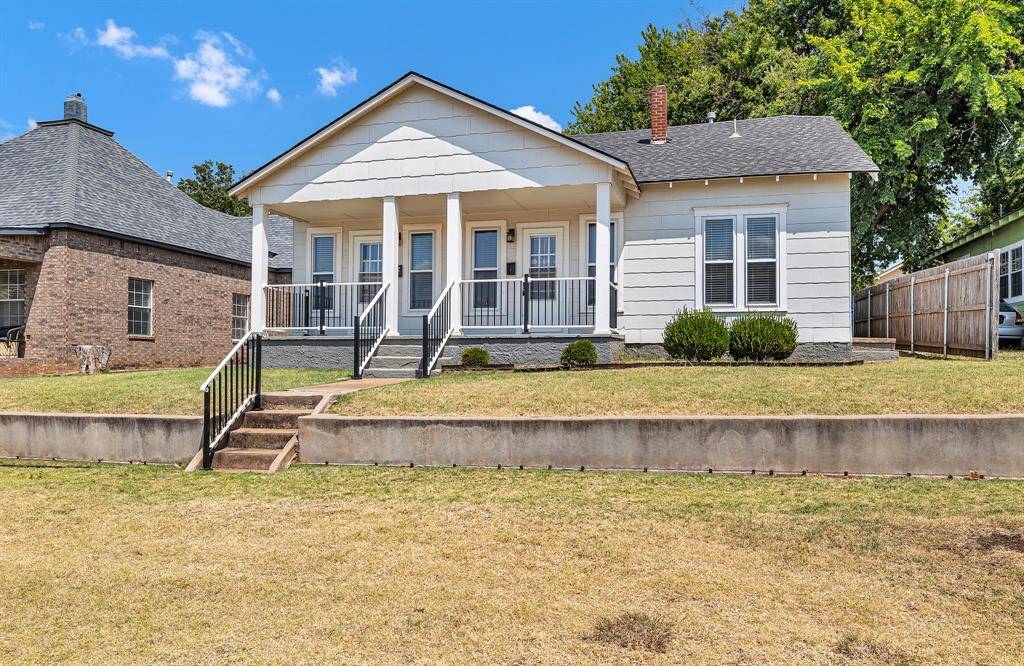 711 S Barker AVE, El Reno, OK 73036