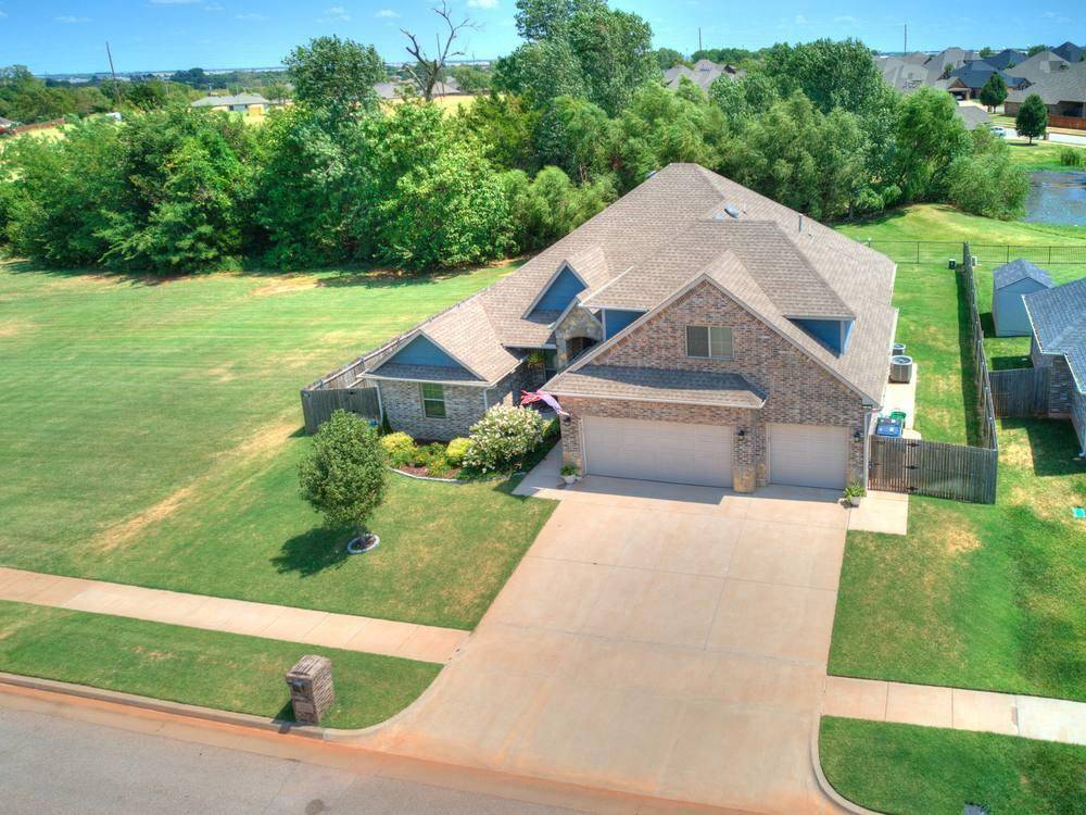 3800 Wedgewood Creek DR, Oklahoma City, OK 73179
