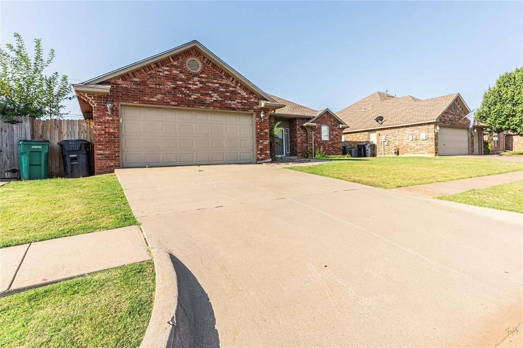 10820 NW 37th ST, Yukon, OK 73099