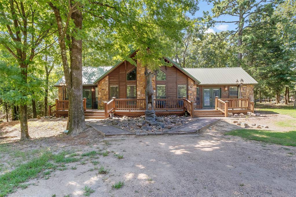20 Woodland CIR, Broken Bow, OK 74728