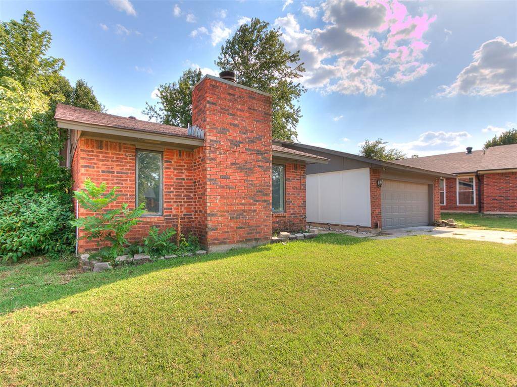 8208 N Crestline CT, Oklahoma City, OK 73132