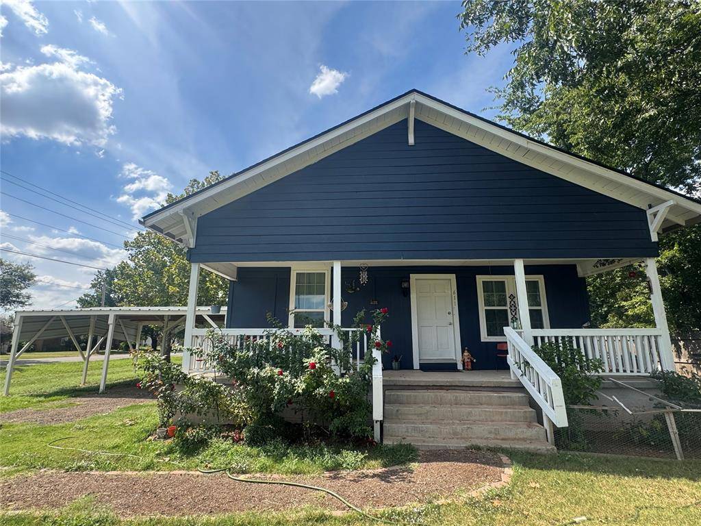 611 SW 6th ST, Lindsay, OK 73052