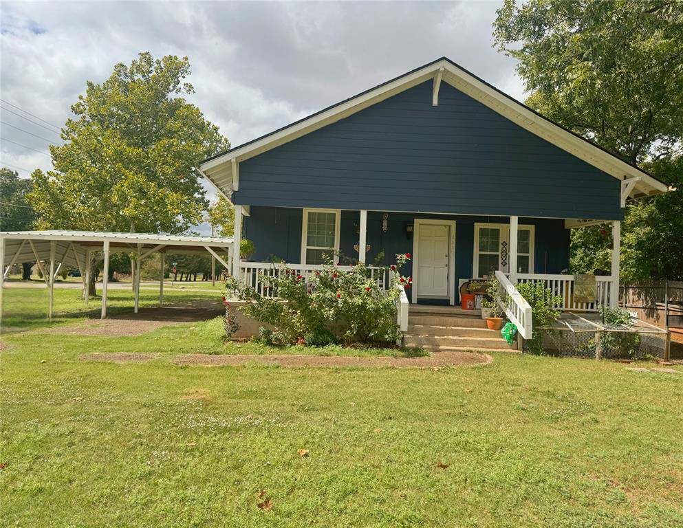 611 SW 6th ST, Lindsay, OK 73052
