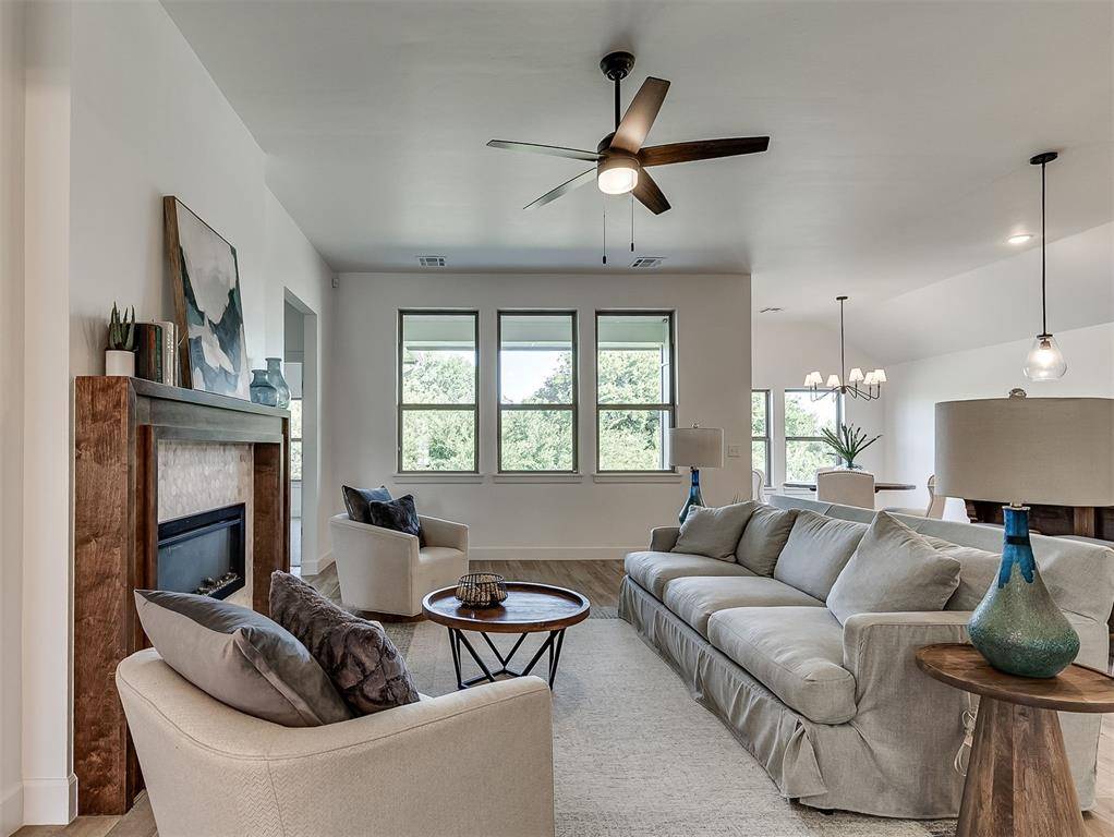 12501 Dolche Vita DR, Yukon, OK 73099