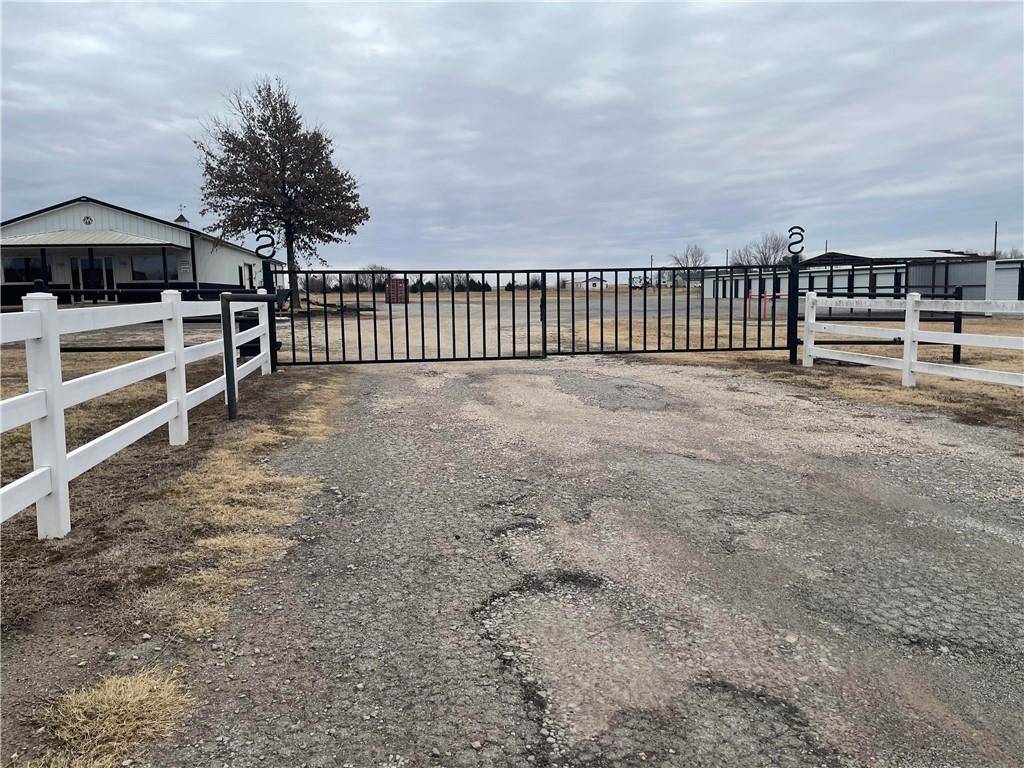 2823 N Highway 99 HWY, Stroud, OK 74079