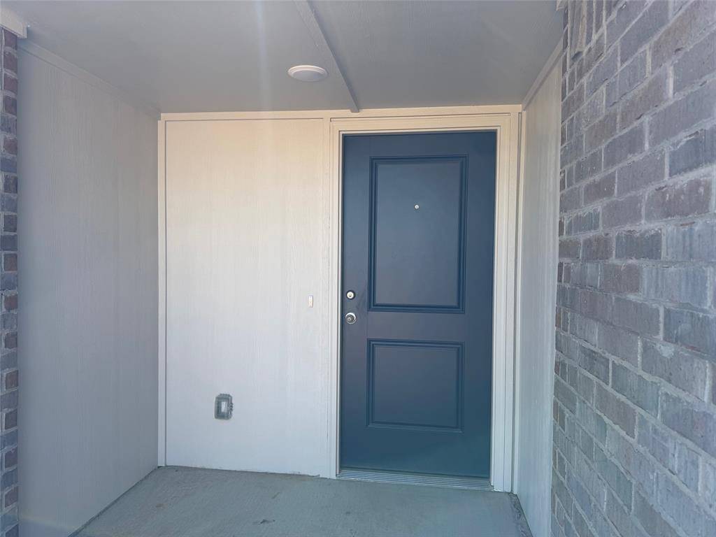 921 Hazy Brook CIR, Chickasha, OK 73018
