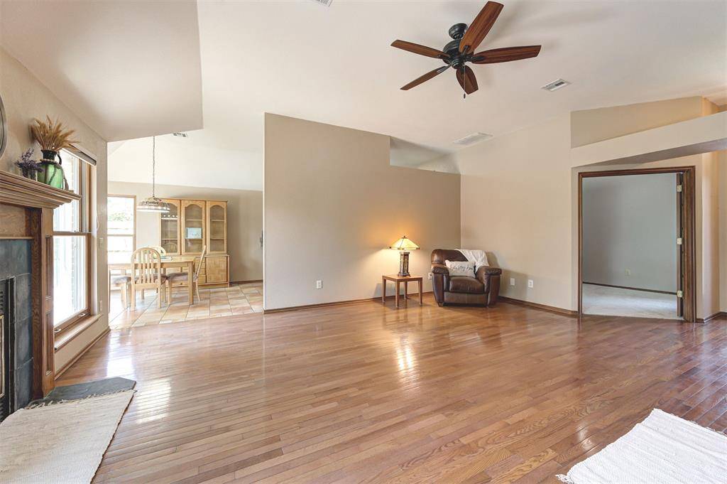 4100 Drawbridge LN, Norman, OK 73072