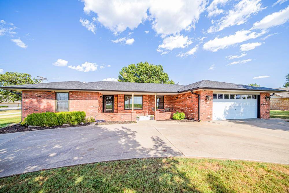 1602 S 13th ST, Blackwell, OK 74631