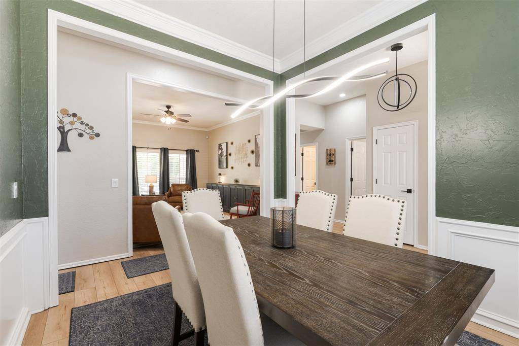 817 Fox Hill DR, Edmond, OK 73034