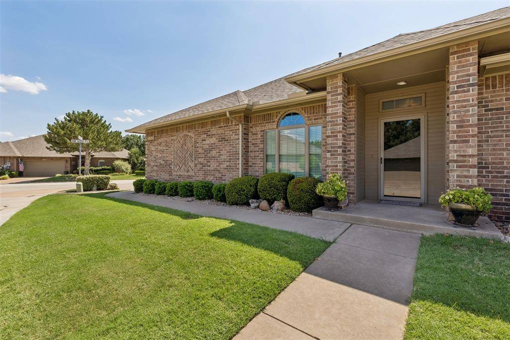 16013 Sonoma DR, Edmond, OK 73013