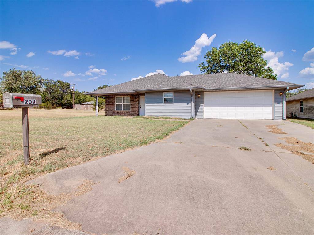209 S 6th AVE, Stroud, OK 74079