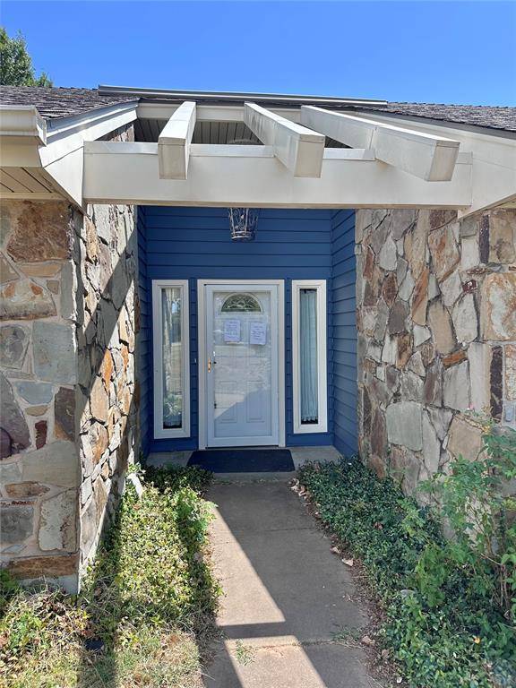 1 Oakridge DR, Shawnee, OK 74804