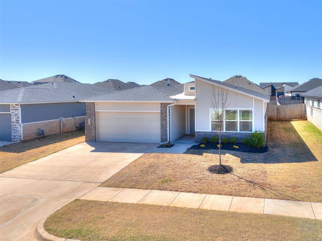 8112 NW 153rd ST, Edmond, OK 73013