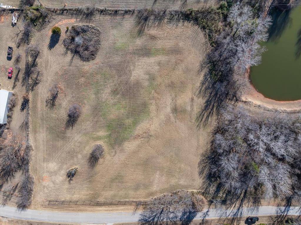 1800 Ranchwood DR, Newcastle, OK 73065