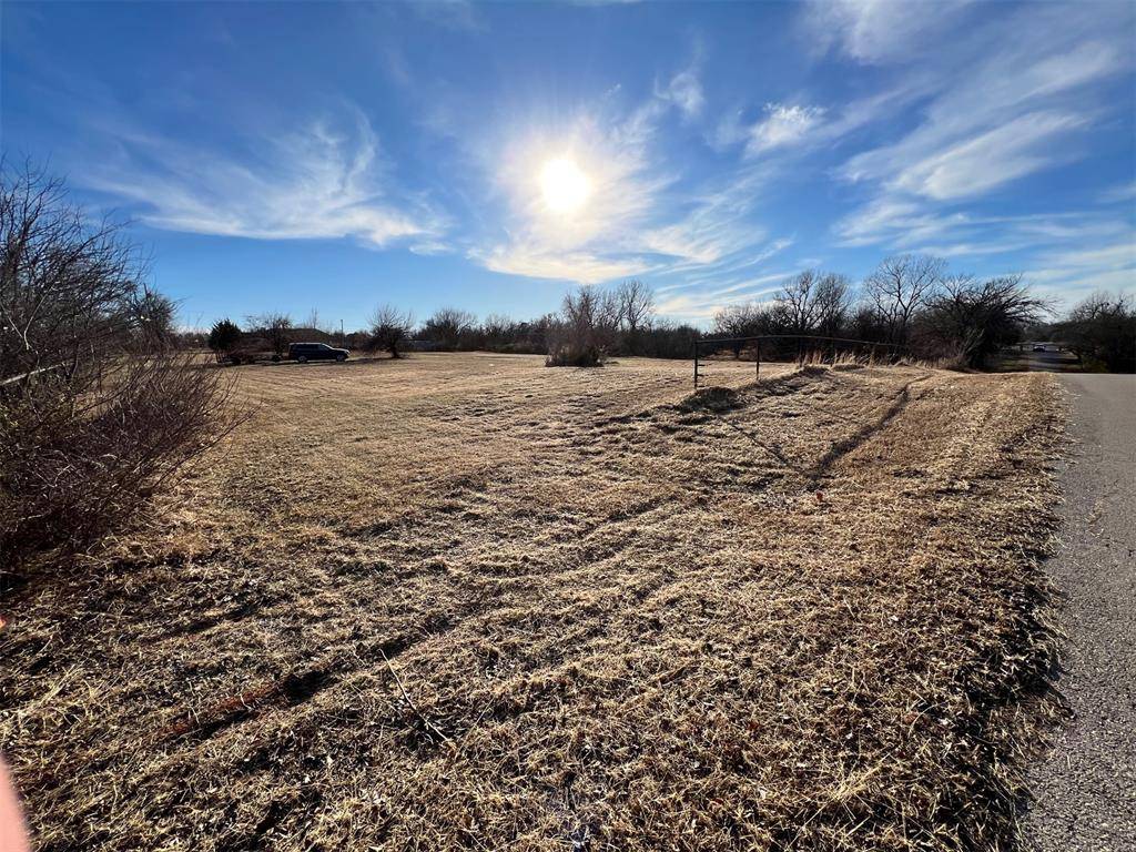1800 Ranchwood DR, Newcastle, OK 73065