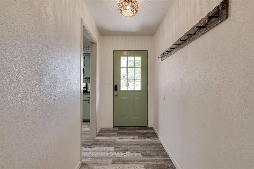 8725 Dena LN, Oklahoma City, OK 73132