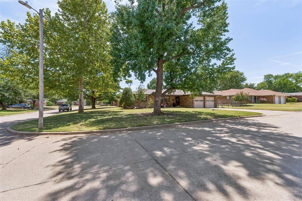 1900 Barryton RD, Oklahoma City, OK 73120